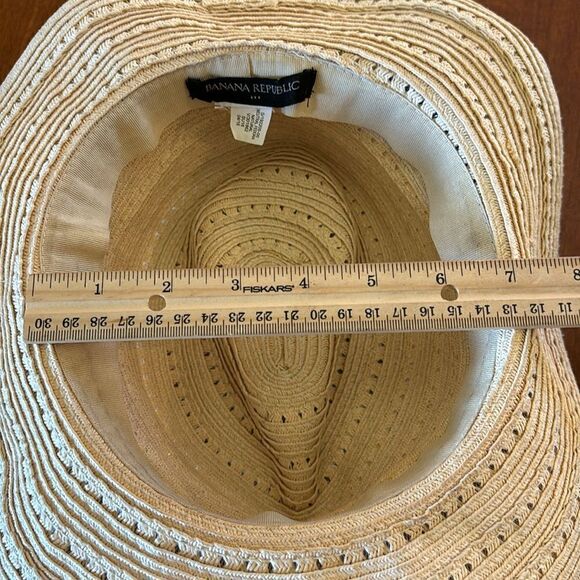 Banana Republic Packable Neutral Fedora Hat with Grossgrain Black Band main image 4
